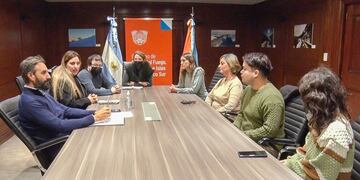 Ignacio Aguilar fue recibido en Casa de Tierra del Fuego