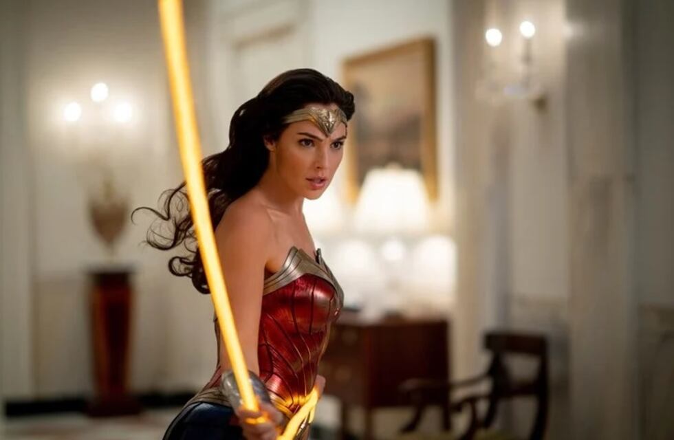 Las 5 fotos que demuestran que Gal Gadot es la Mujer Maravilla más sensual del cine