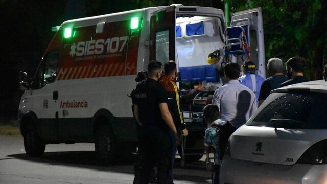 Dos jóvenes fallecieron tras un choque en Navidad. El siniestro vial ocurrió en Puerto General San Martín. Tiago Molina y Alexander Lara iban en moto cuando impactaron contra un Toyota Corolla.