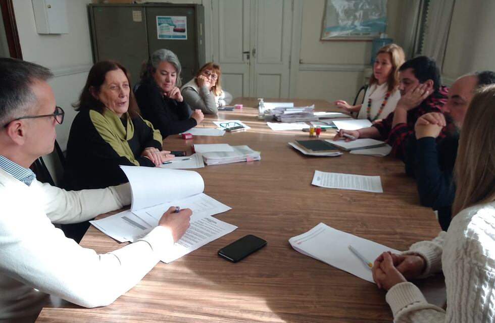 Comisión de Legislación de Tres Arroyos: avanzó en expedientes y volverá a citar a la Comisión Asesora del Vivero