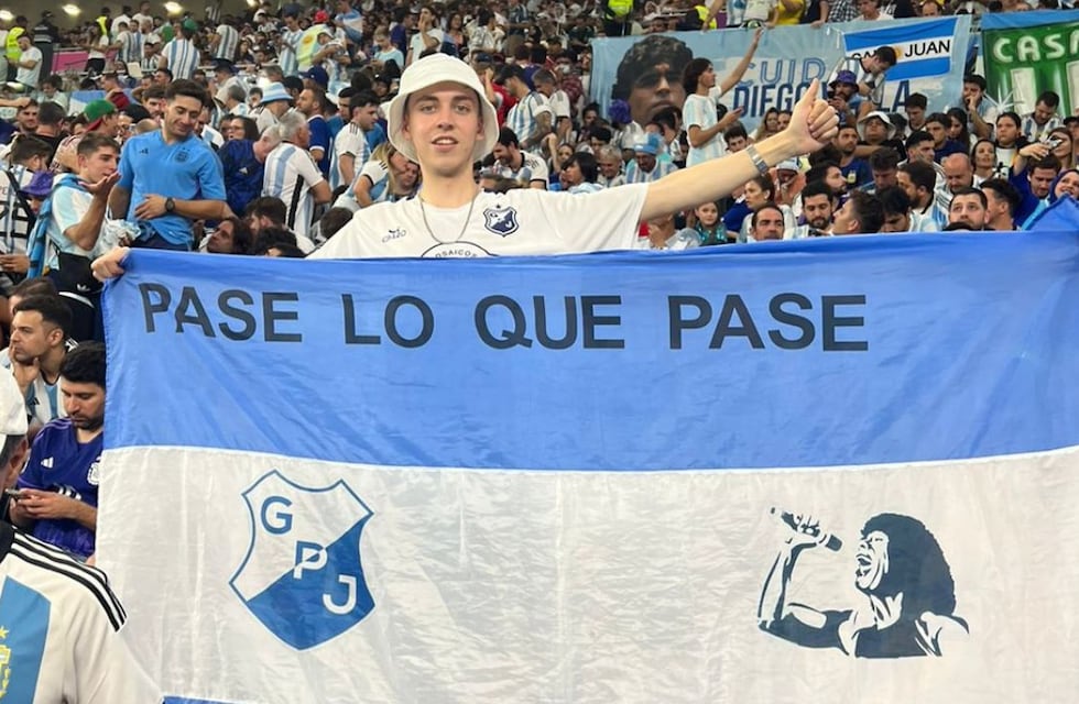 Con Juniors y la Mona Jiménez en la bandera para alentar a la ‘Scaloneta’ en Qatar 2022