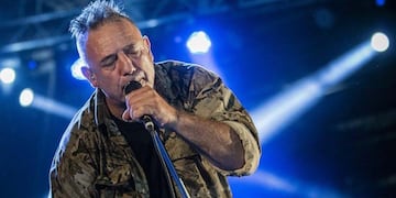 El cantante murió esta mañana y dejó un legado en el metal.