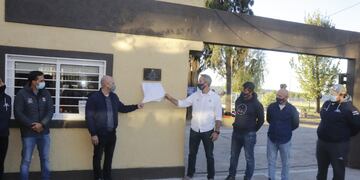 Placa conmemorativa por el 60° aniversario de Carlos Paz Rugby Club.