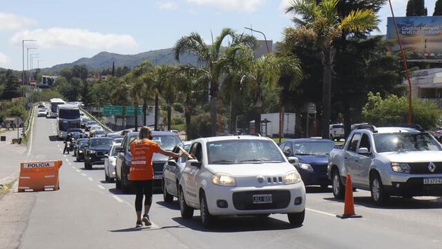 Ingreso a Villa Carlos Paz, un fin de semana de enero de 2021. (Foto: Municipalidad VCP).