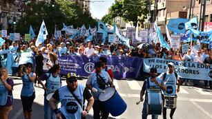 Docentes de Córdoba rechazaron la propuesta salarial del gobierno provincial.