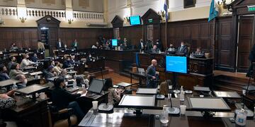 El Senado dio sanción definitiva a las tres leyes económicas para 2022, el Presupuesto, Avalúo  e Impositiva. Orlando Pelichotti/Los Andes