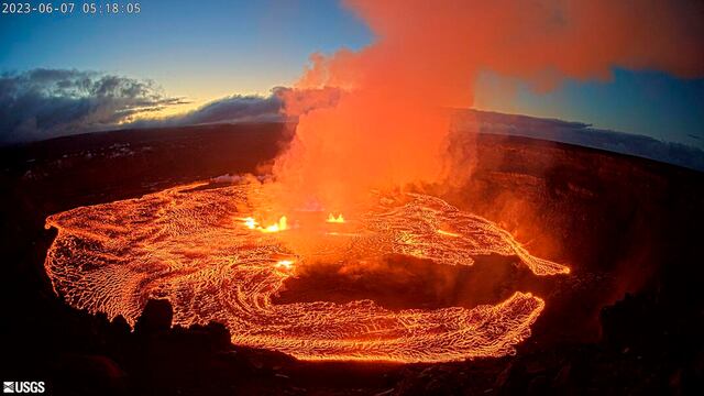 El volcán Kilauea en Hawái, el 7 de junio de 2023. Foto de cámara web suministrada por el Servicio Geológico de Estados Unidos. Foto: Servicio Geológico de Estados Unidos vía AP.
