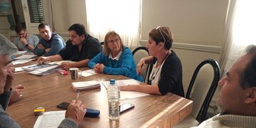 Cittadino se presentó en la Comisión de Derechos de Familia  y suministró información sobre programas sociales