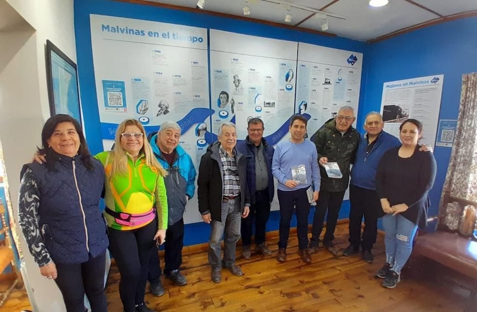 El Espacio Pensar Malvinas recibió al escritor y VGM Raúl Medina