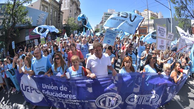 UEPC anunció un nuevo paro docente en Córdoba.