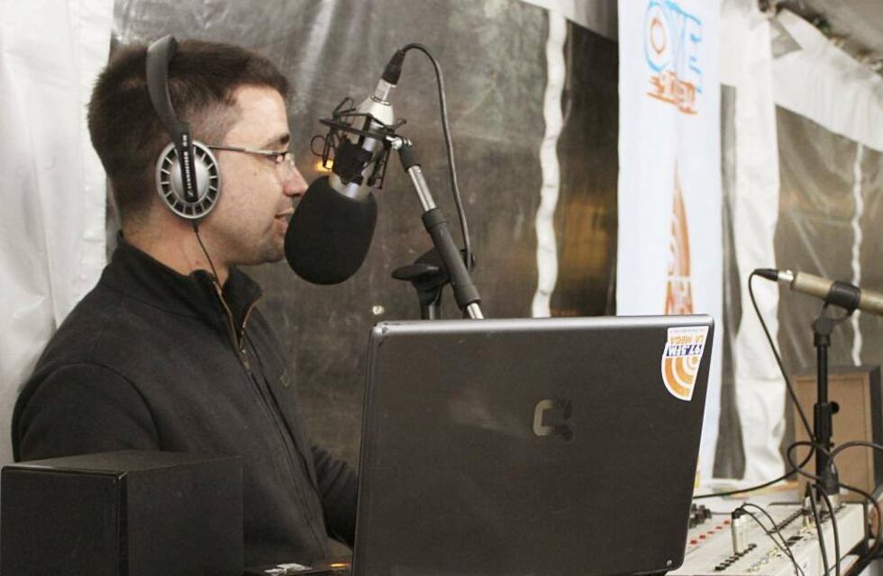 “La Mega” cumple 20 años de existencia en el espectro radial de Arroyito