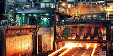 La industria del acero atraviesa horas difíciles.