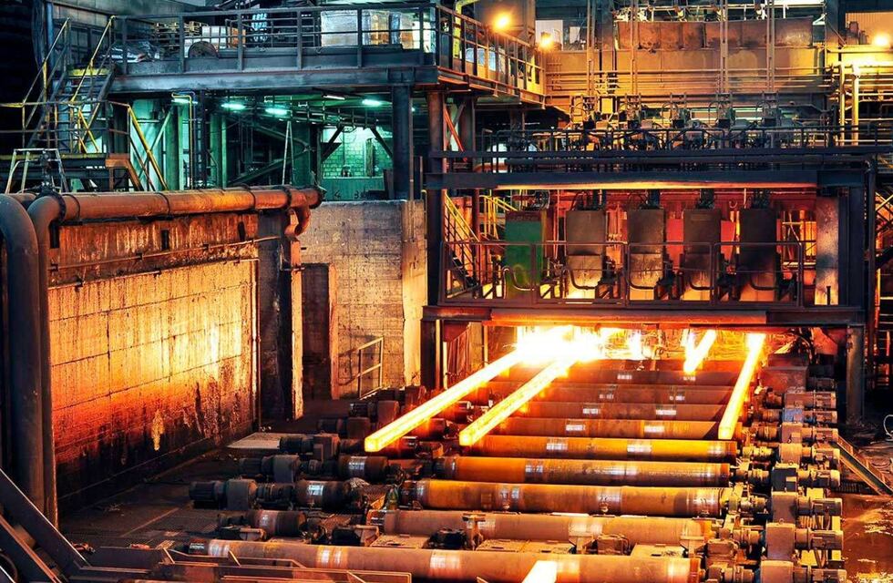 Crisis en Rosario: denuncian despidos masivos en la industria del acero