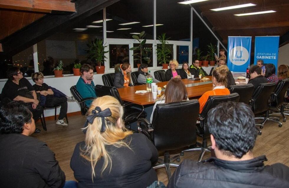 La Municipalidad de Ushuaia hizo un reconocimiento a estudiantes del CENT N°11