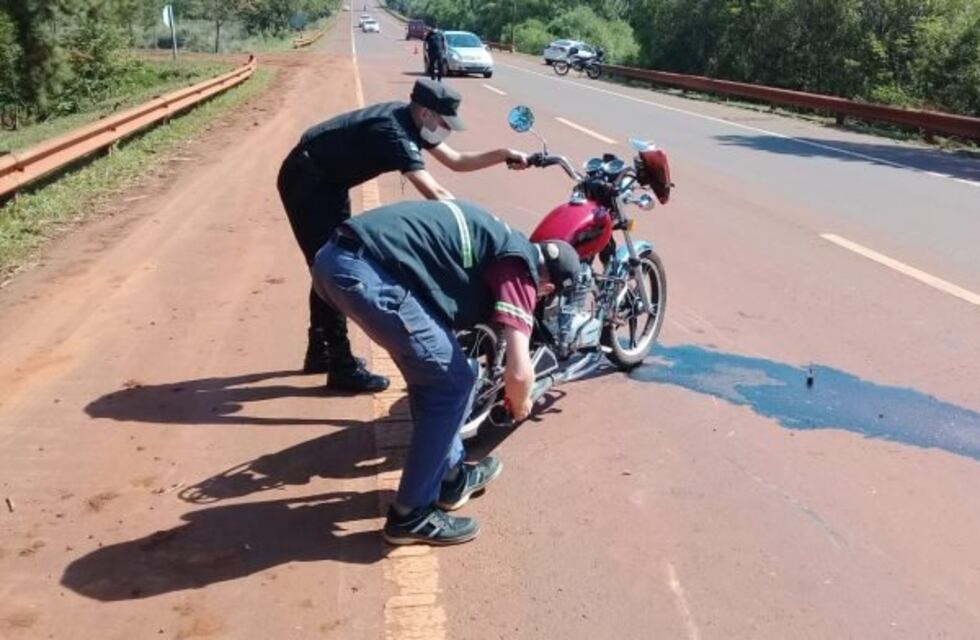 Un motociclista falleció tras impactar contra un camión en Campo Viera