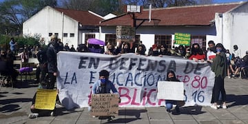 Reclaman la falta de obras pactadas para concretarse a principios de este año.