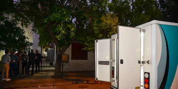 Femicidio en el centro de Villa María: un hombre mató a su pareja y se quitó la vida (La Voz).