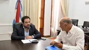 El ministro Manuel Troncoso y el rector de la UNER Andrés Sabella.