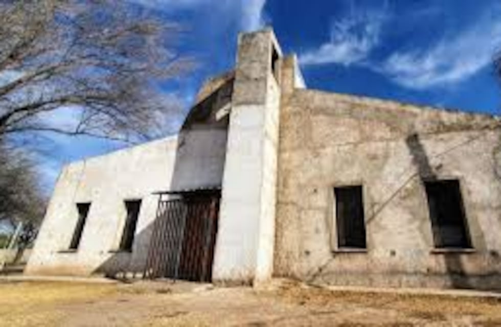 Juárez Celman: en la parroquia usurpada funcionaron una pollería, una lencería y un kiosco