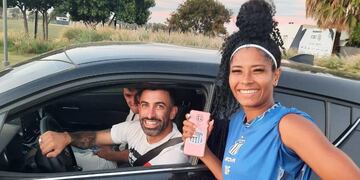 Michael Santos y la brasileña Cleo Santos. A puro gol en Talleres (Instagram Cleo Santos).