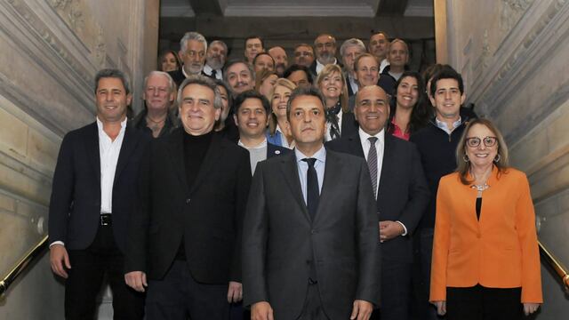 Massa junto a gobernadores en Tucumán