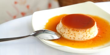 Flan casero: ¿con o sin agujeritos?
