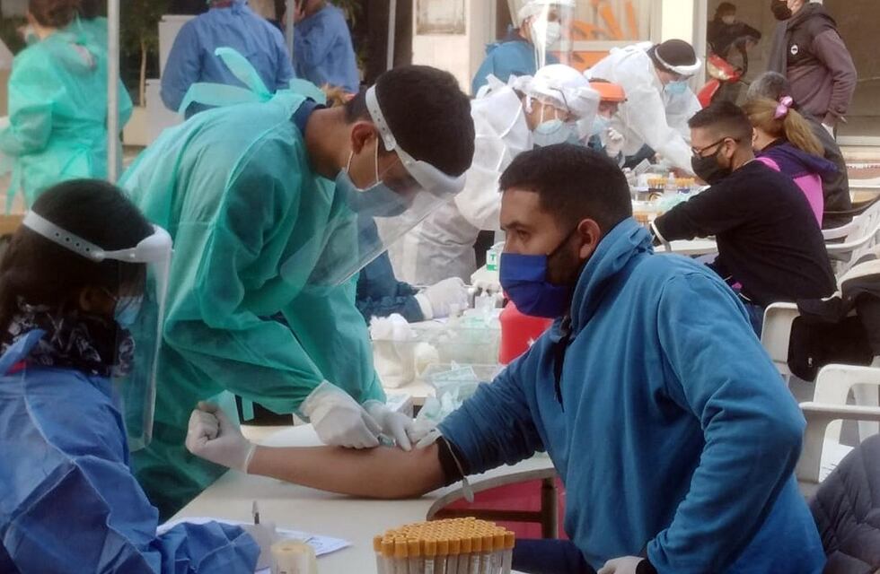 Siguen bajando la cantidad de casos activos de coronavirus en Córdoba