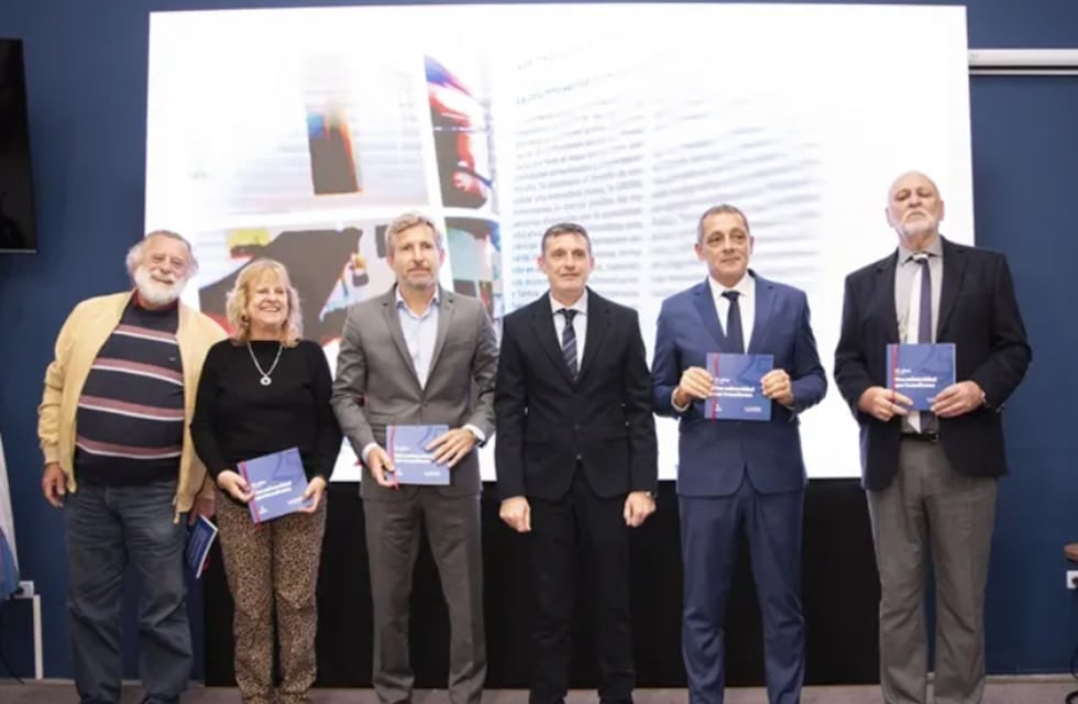 UADER celebró su 25° aniversario con un acto institucional en Rectorado