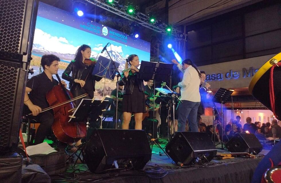 La Orquesta Municipal de San Rafael se lució en “La Noche de las Casas de Provincia” en Buenos Aires
