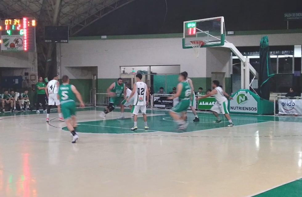 El Cultural Arroyito recibió a Sociedad Sportiva Devoto por el Asociativo de Básquet