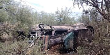 Imágenes del vuelco de tres mendocinos en San Luis.