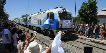 Llegó a Mendoza el primer tren de pasajeros en casi 30 años Foto Ignacio Blanco