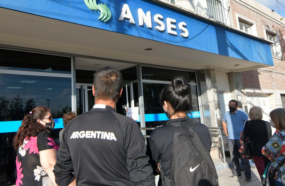 ANSES ya publicó el cronograma de pagos y además ofrece créditos de hasta $200.000