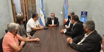 Firmaron el contrato para la obra de la ruta provincial N° 1 a Aconquija