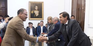 El titular de la Asociación Bancaria Seccional Jujuy, Mario Ezequiel Murillo, agradece al gobernador Sadir la convocatoria.