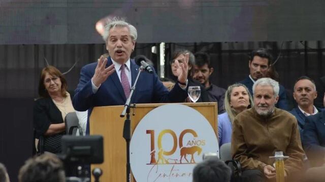 Alberto Fernández en Centenario, Neuquén, por los 100 años que cumplió la ciudad.