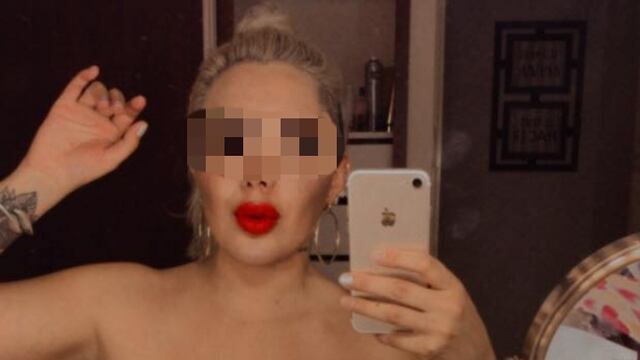 La acusada, identificada como V.A