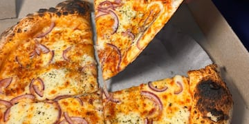 La pizzería de Córdoba tiene una particular carta con nueve opciones.