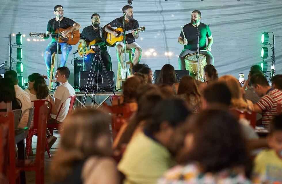 Cabales presenta su nuevo disco “Simple” en un espectáculo renovado