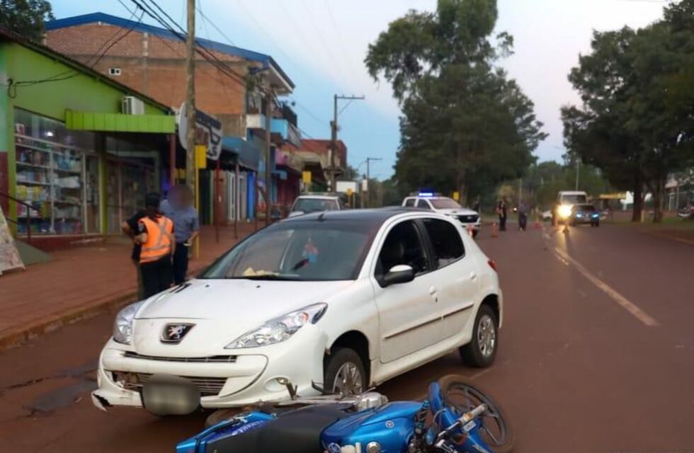 Garuhapé: detienen a automovilista que conducía alcoholizado y atropelló a un motociclista