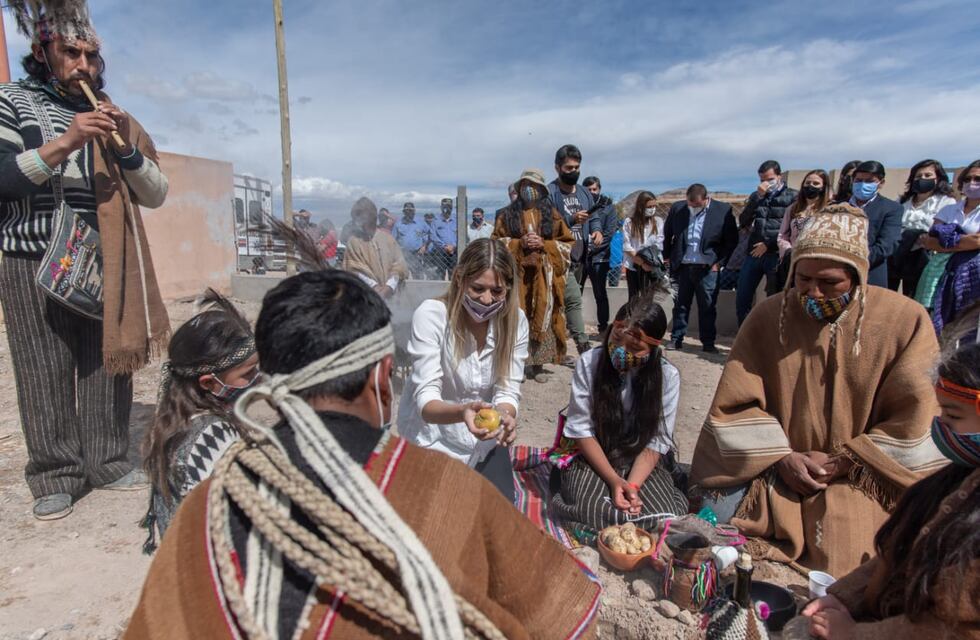 Otorgarán becas complementarias a alumnos de Pueblos Originarios