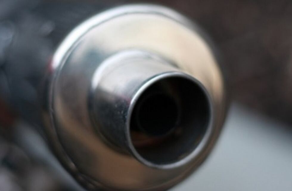 Proponen decomisar y destruir los escapes de moto ruidosos