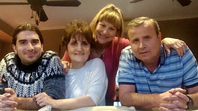 "CIclos" está conformado por Rosana Tiraboschi (voz), Gabriela Cetta (voz) y Julián Pecantet (guitarra) y Diego Sanmartino