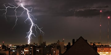 Rayos durante tormentas eléctricas.