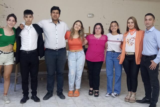 Reconocimiento de la Juventud Peronista a los trabajadores del Frigorífico Anselmo en el Día de la Militancia