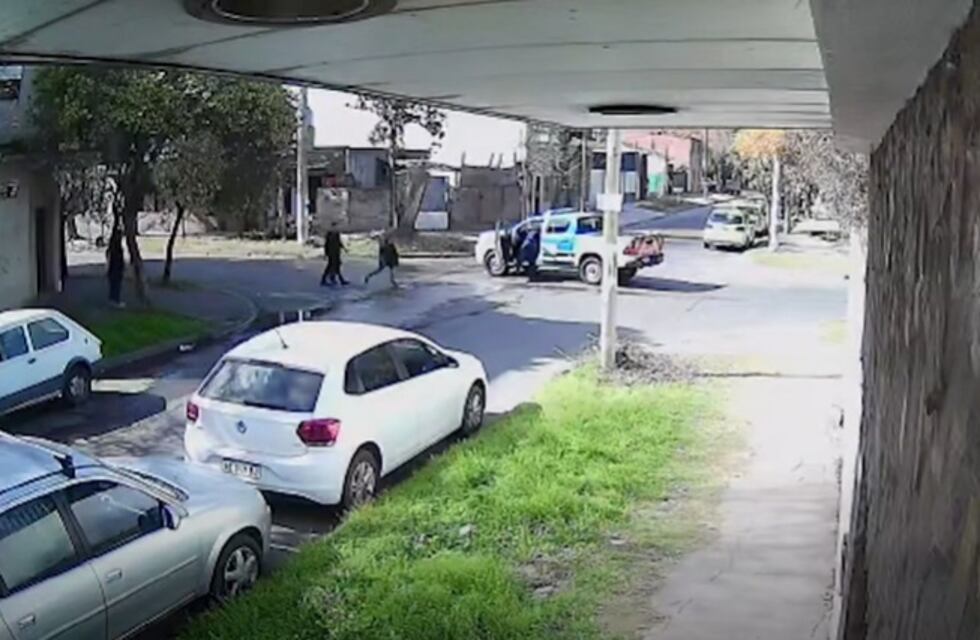 Tres de Febrero: la policía detuvo a tres delincuentes, les quitó el botín robado  y los dejó en libertad
