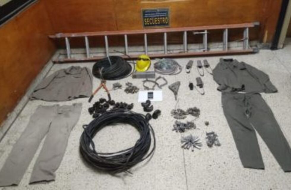 Robaban cables de electricidad dejando sin luz a los vecinos