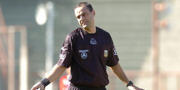 Diego Abal fue echado por la AFA y no podrá volver a dirigir. Foto: Archivo.