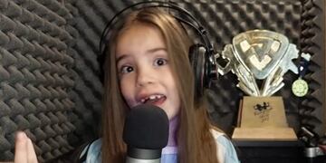 Janna, la nena sanjuanina de 7 años que le dedicó una canción a Messi para alentarlo a ganar el mundial.