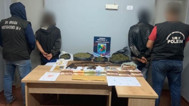 Comandante Andresito: detienen a dos individuos involucrados en el robo a un comercio.